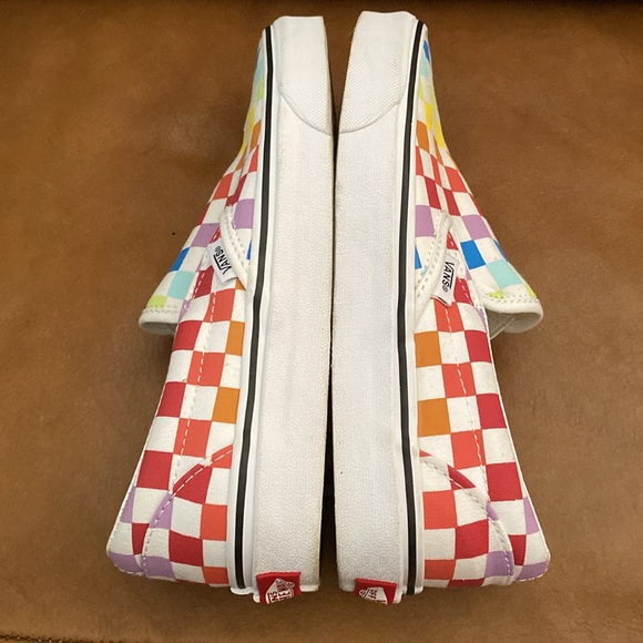 Vans - Rainbow Slide Ons - Picture 5 of 8